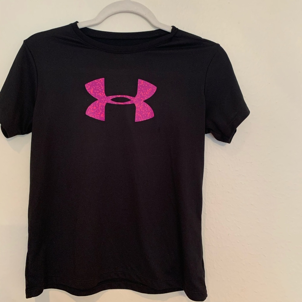 Under Armour girls tshirt